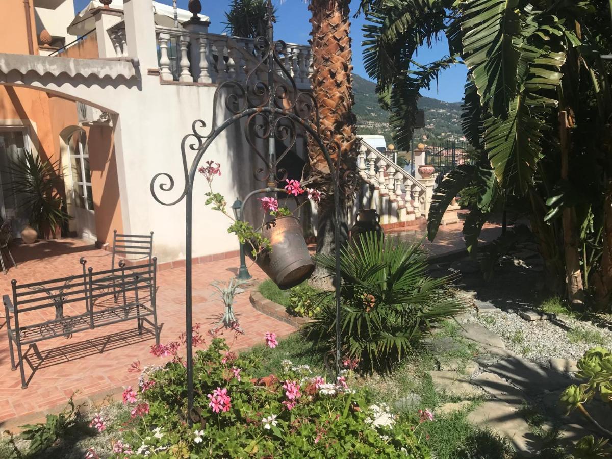 Villa Grace Пати Екстериор снимка