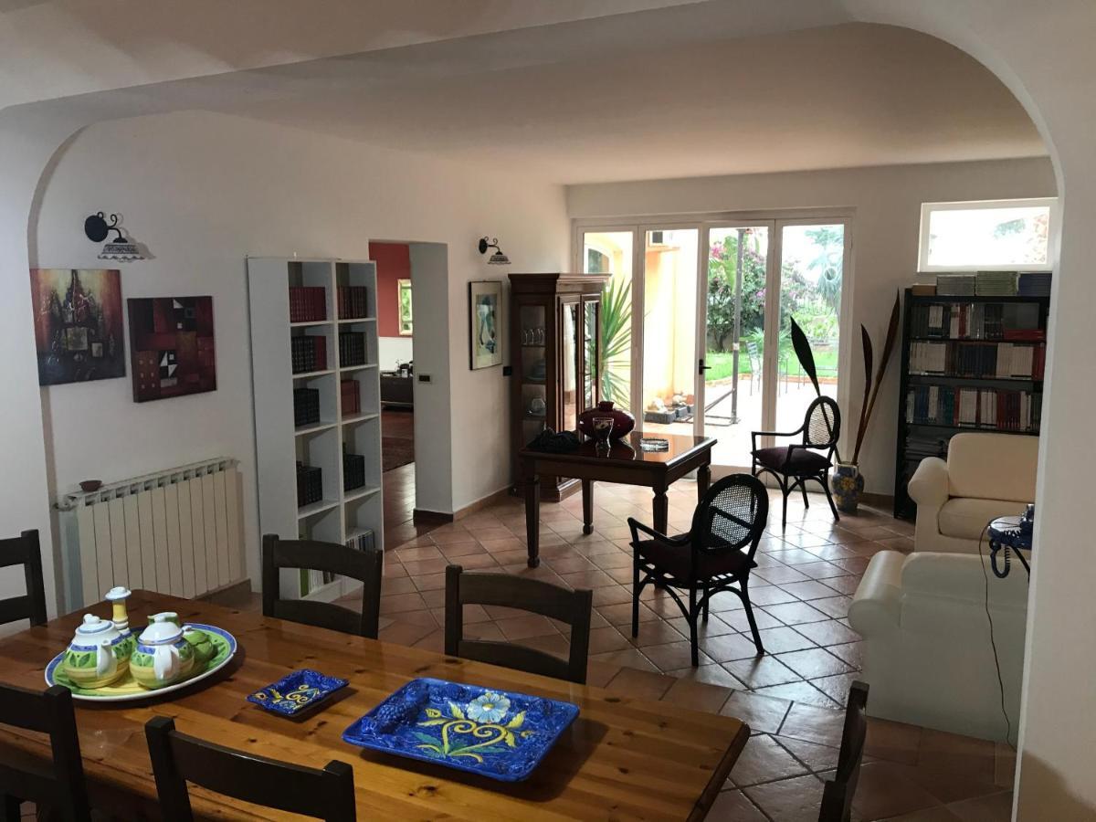 Villa Grace Пати Екстериор снимка