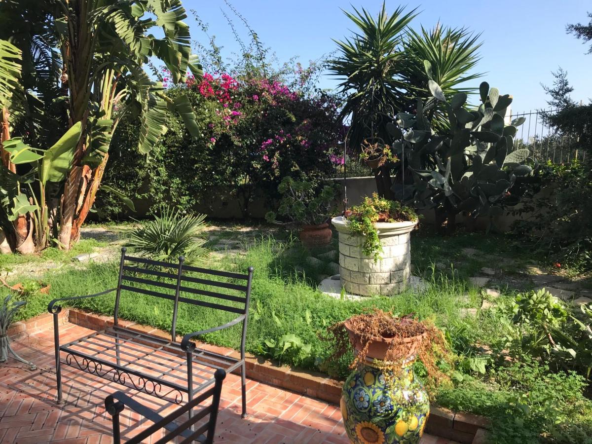 Villa Grace Пати Екстериор снимка