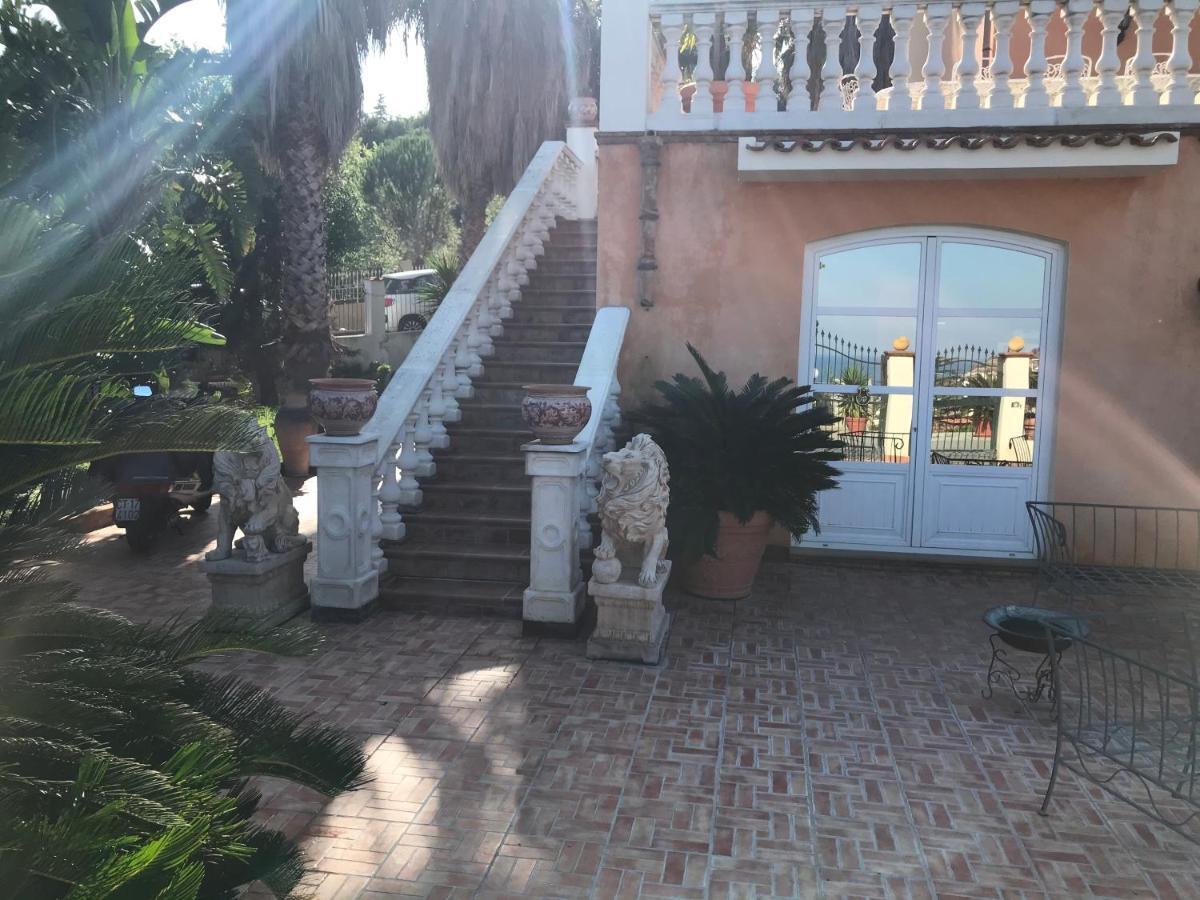 Villa Grace Пати Екстериор снимка